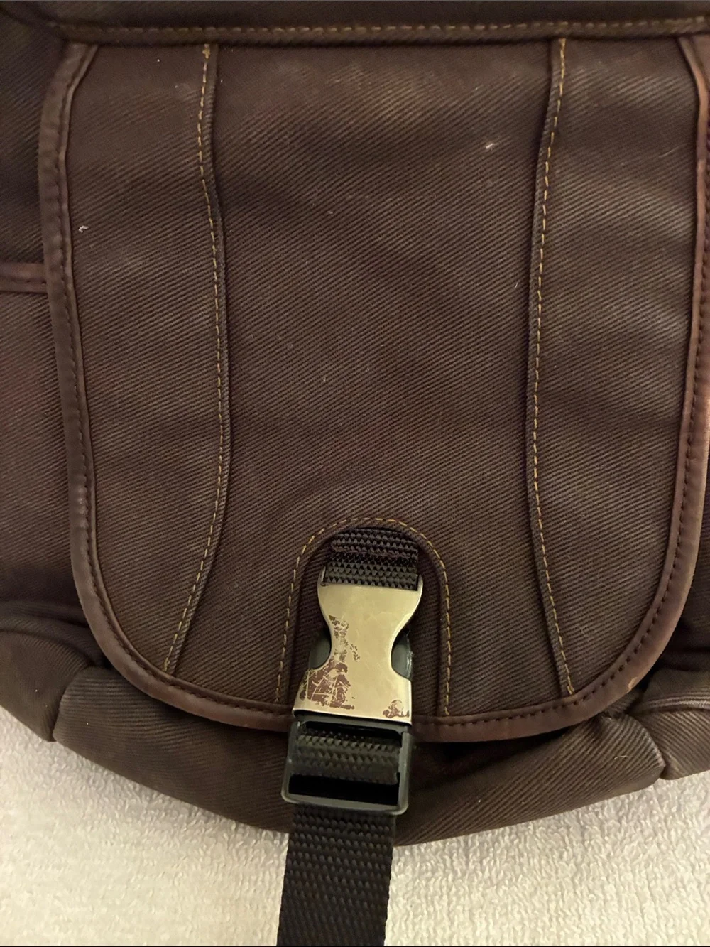 Ellington Vintage Men’sBrown Canvas Crossbody/Shoulder Bag Casual Everyday Carry